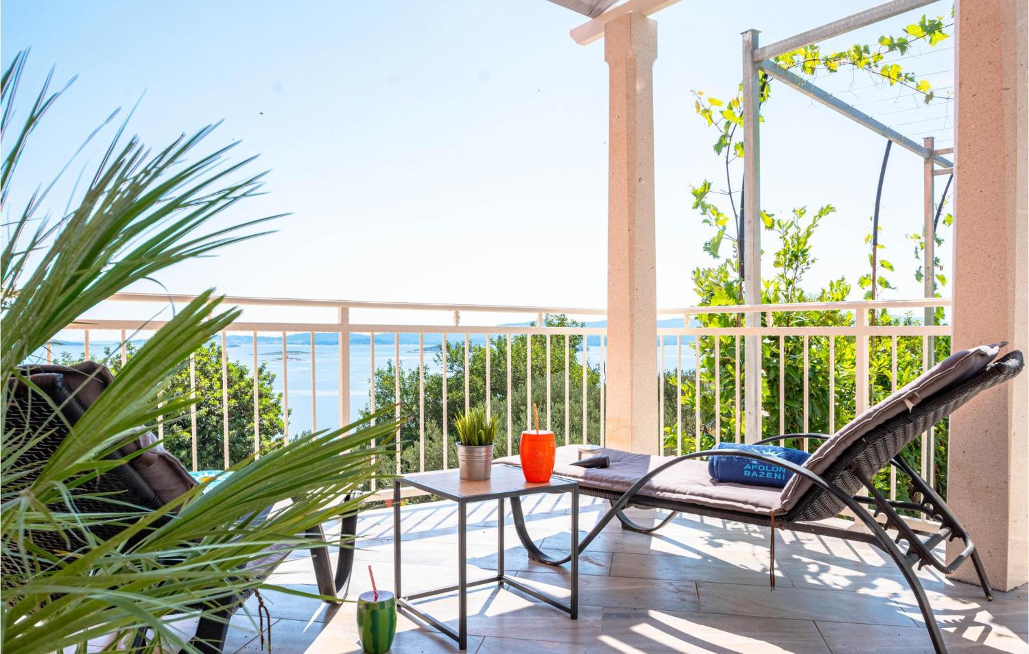 Nice Apartment In Orebic With House Sea View Exterior photo